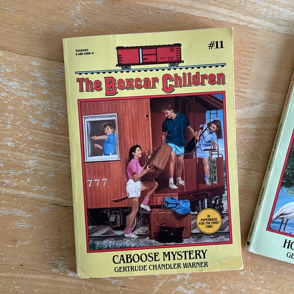 The Boxcar Children paperback book bundle - Picture 5 of 7